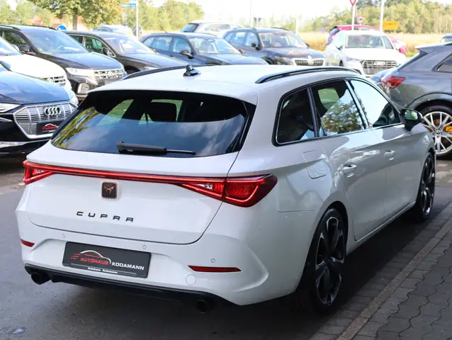 Cupra Leon view 10