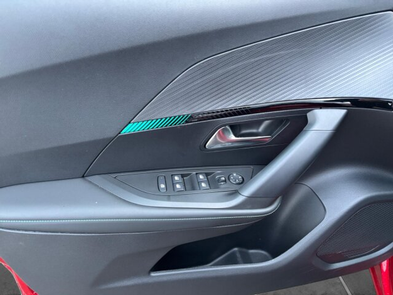 Peugeot e-2008 E-2008 Allure 136 +LED+EPH+Kamera+11KW OBC+ — photo 7