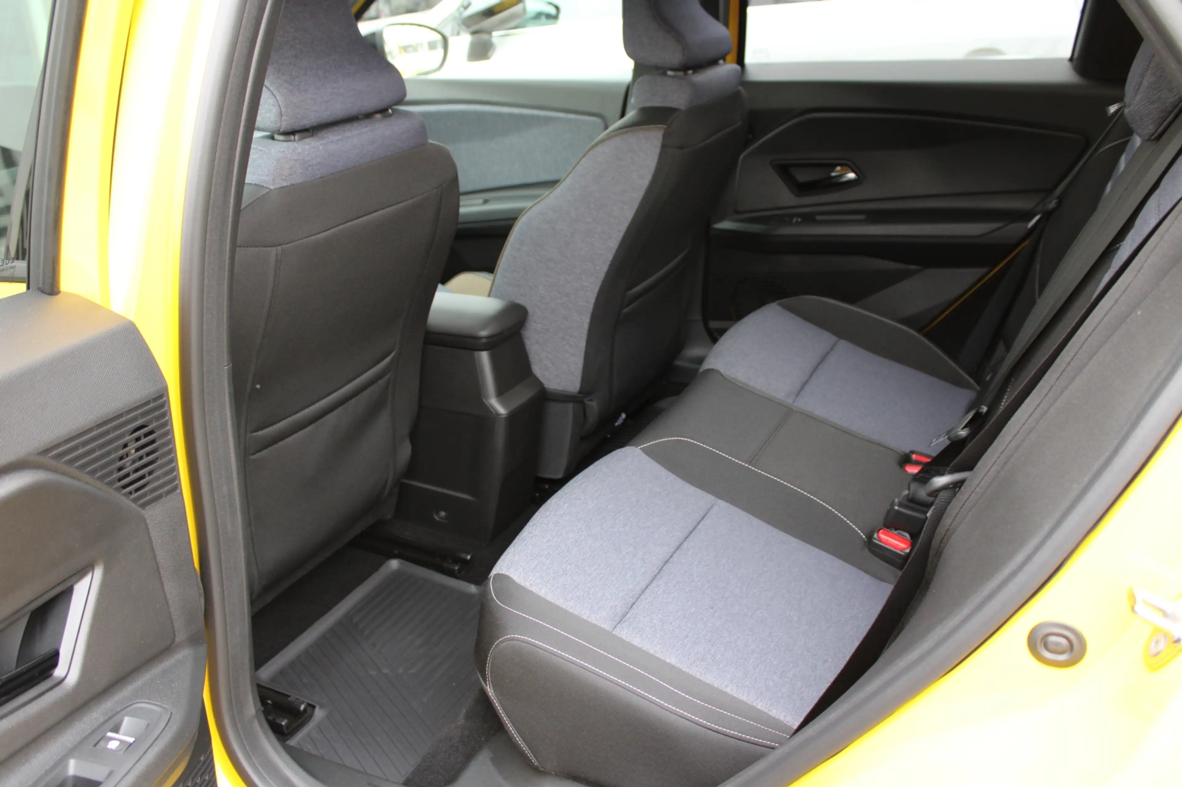 Renault R 5 Renault 5 E-Tech Electric Techno 150PS comfort ra — photo 6