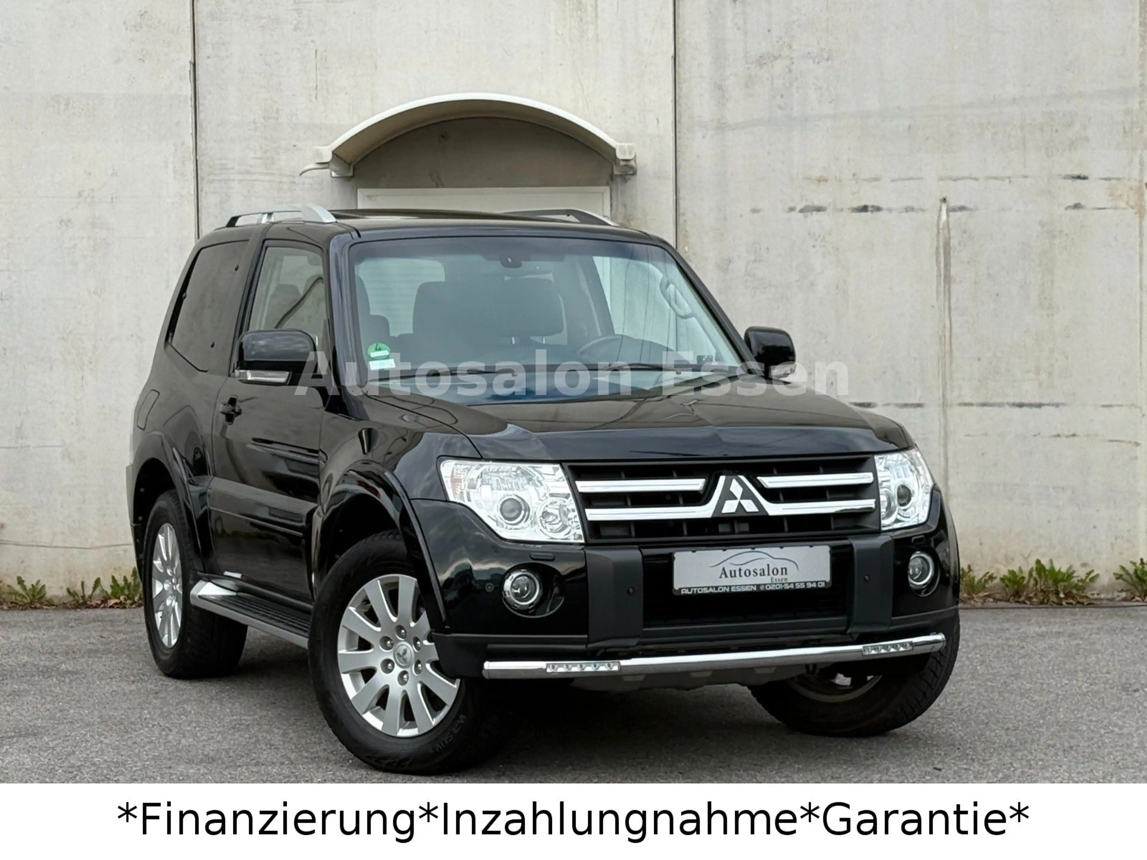 Mitsubishi Pajero 3.8 V6 Mivec Instyle*Allrad*Navi*SHZ*1 Ha — photo 2