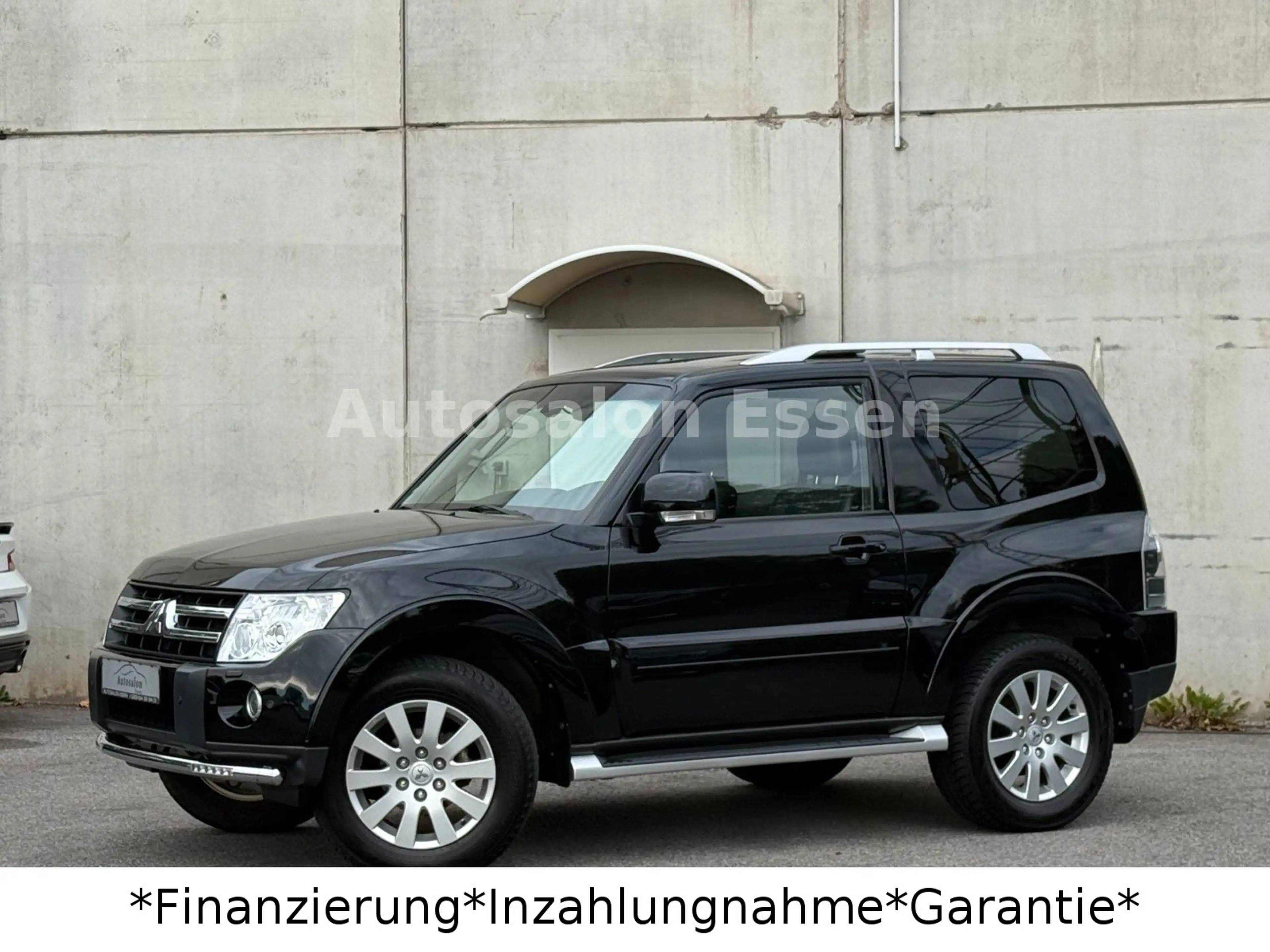 Mitsubishi Pajero 3.8 V6 Mivec Instyle*Allrad*Navi*SHZ*1 Ha — photo 4