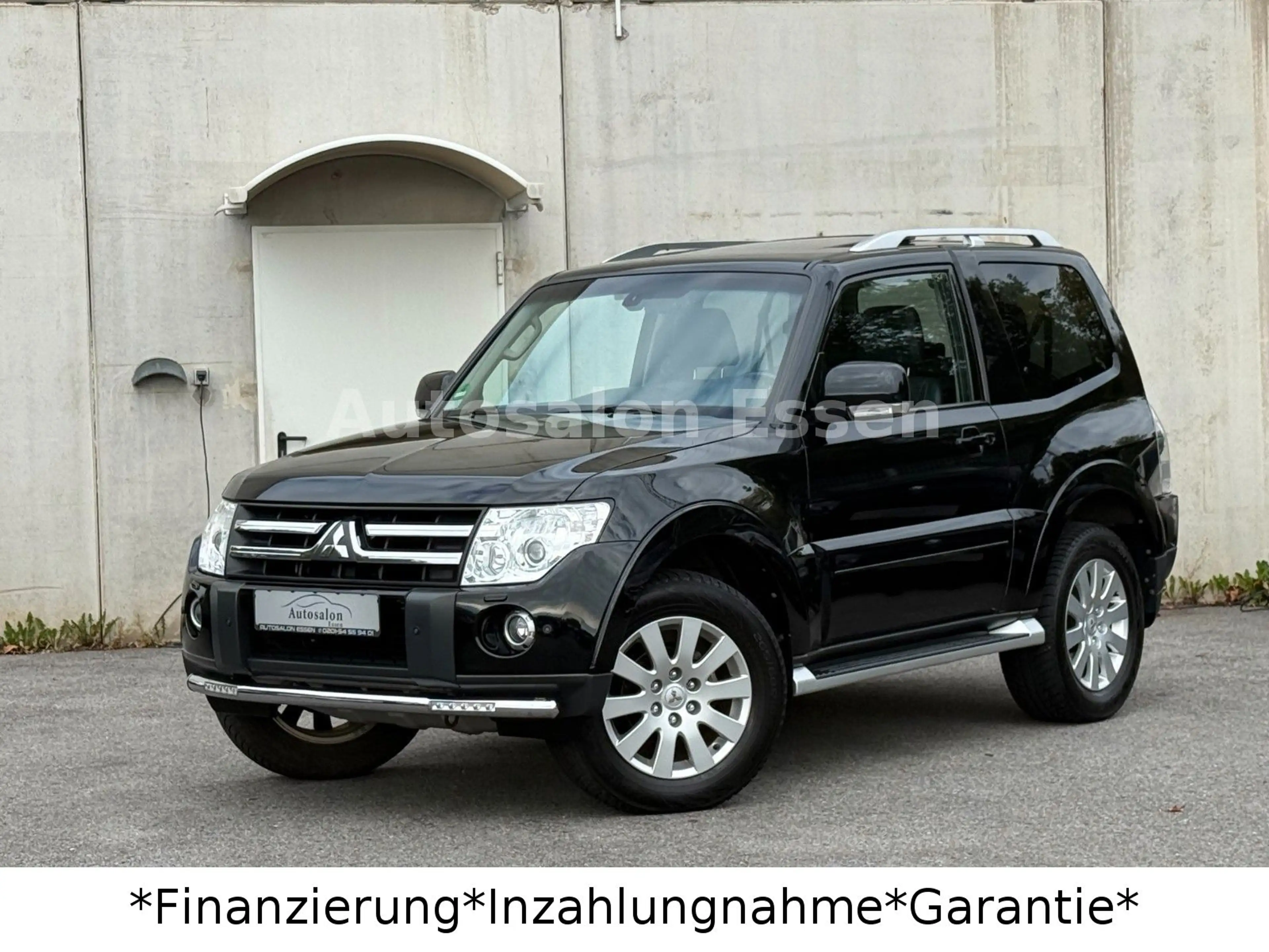 Mitsubishi Pajero 3.8 V6 Mivec Instyle*Allrad*Navi*SHZ*1 Ha — photo 3