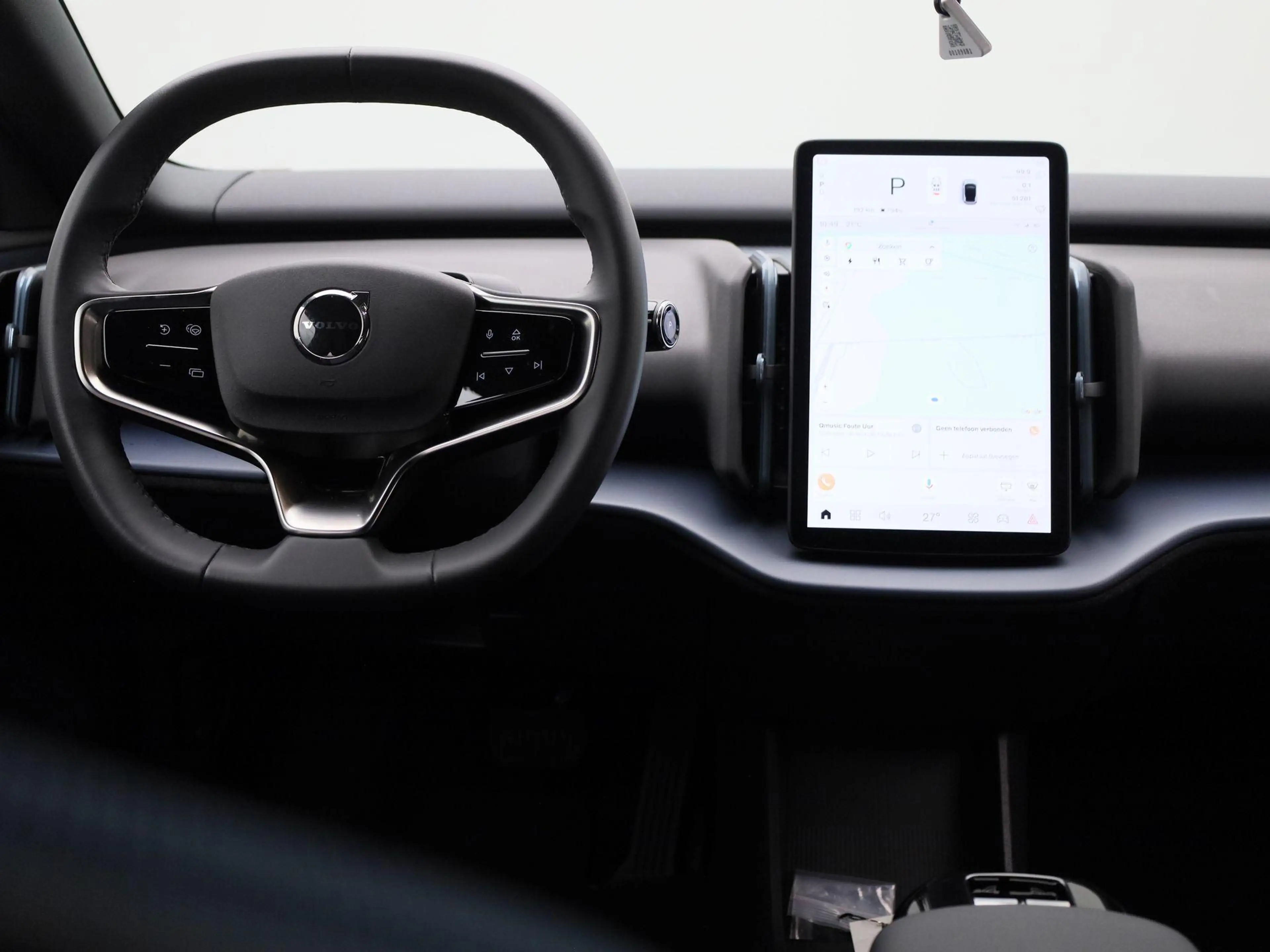 Volvo EX30 P5 Long Range Core | Apple Carplay / Android Auto — photo 7