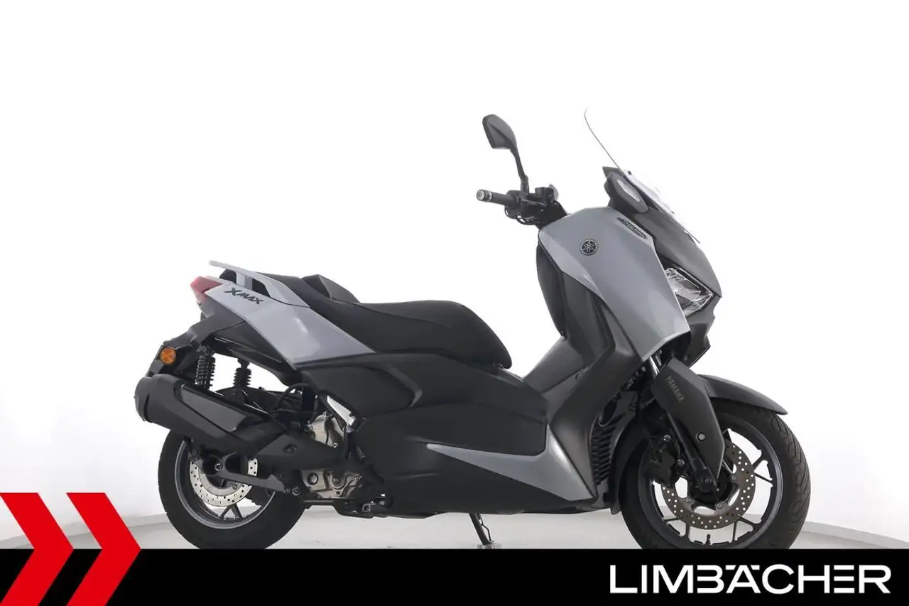 Yamaha X-Max 300