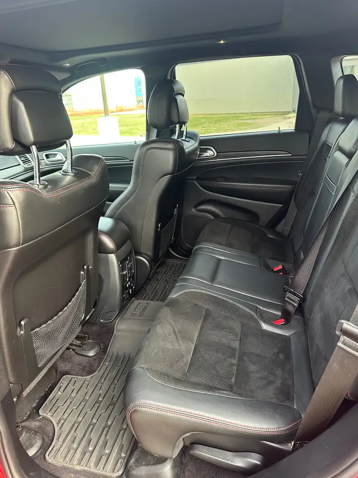 Jeep Grand Cherokee снимка Jeep Grand Cherokee