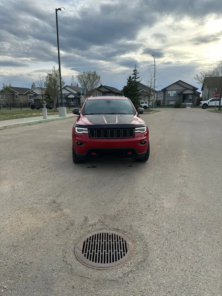 Jeep Grand Cherokee снимка Jeep Grand Cherokee