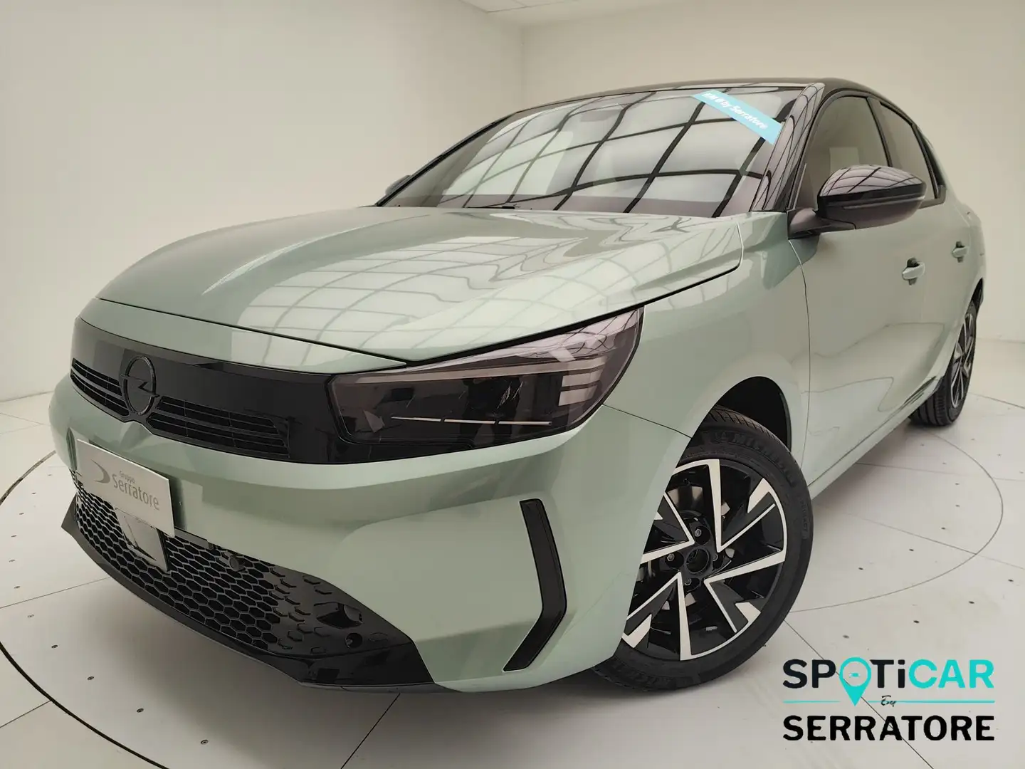 Opel Corsa Nuova YES 1.2 100CV AT8 Groen - 1