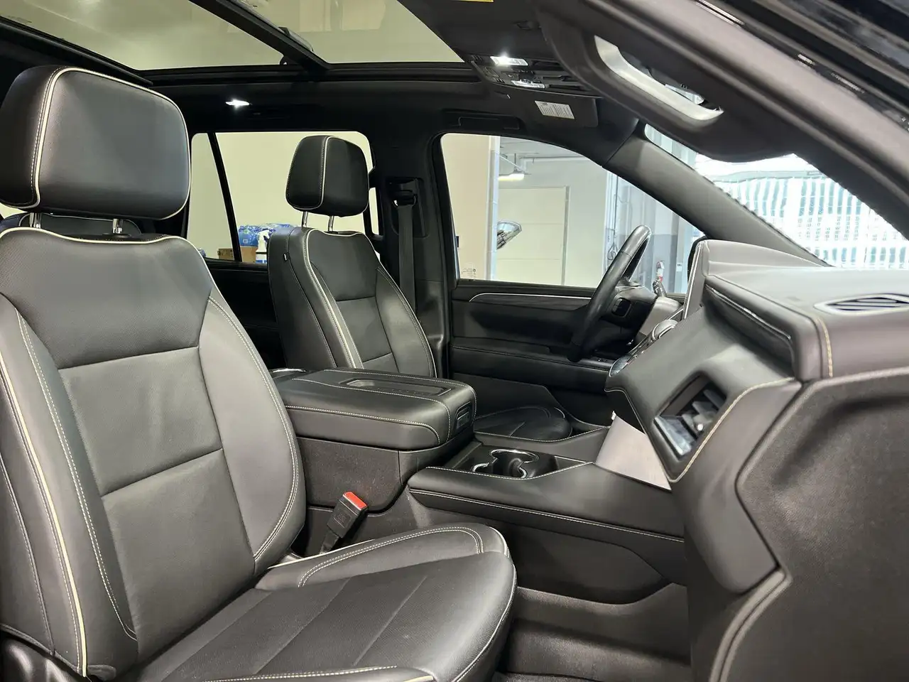GMC Yukon снимка GMC Yukon