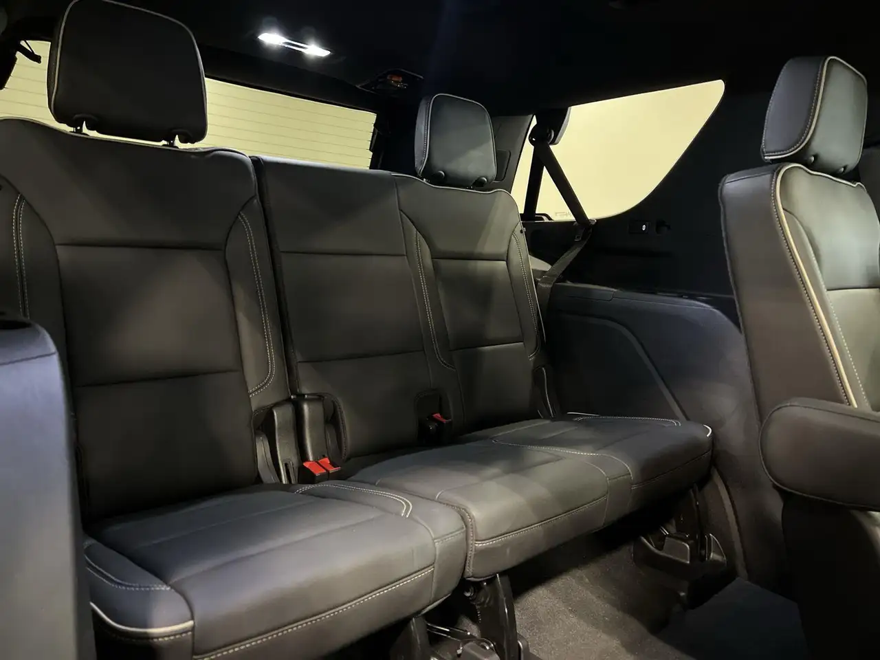 GMC Yukon снимка GMC Yukon