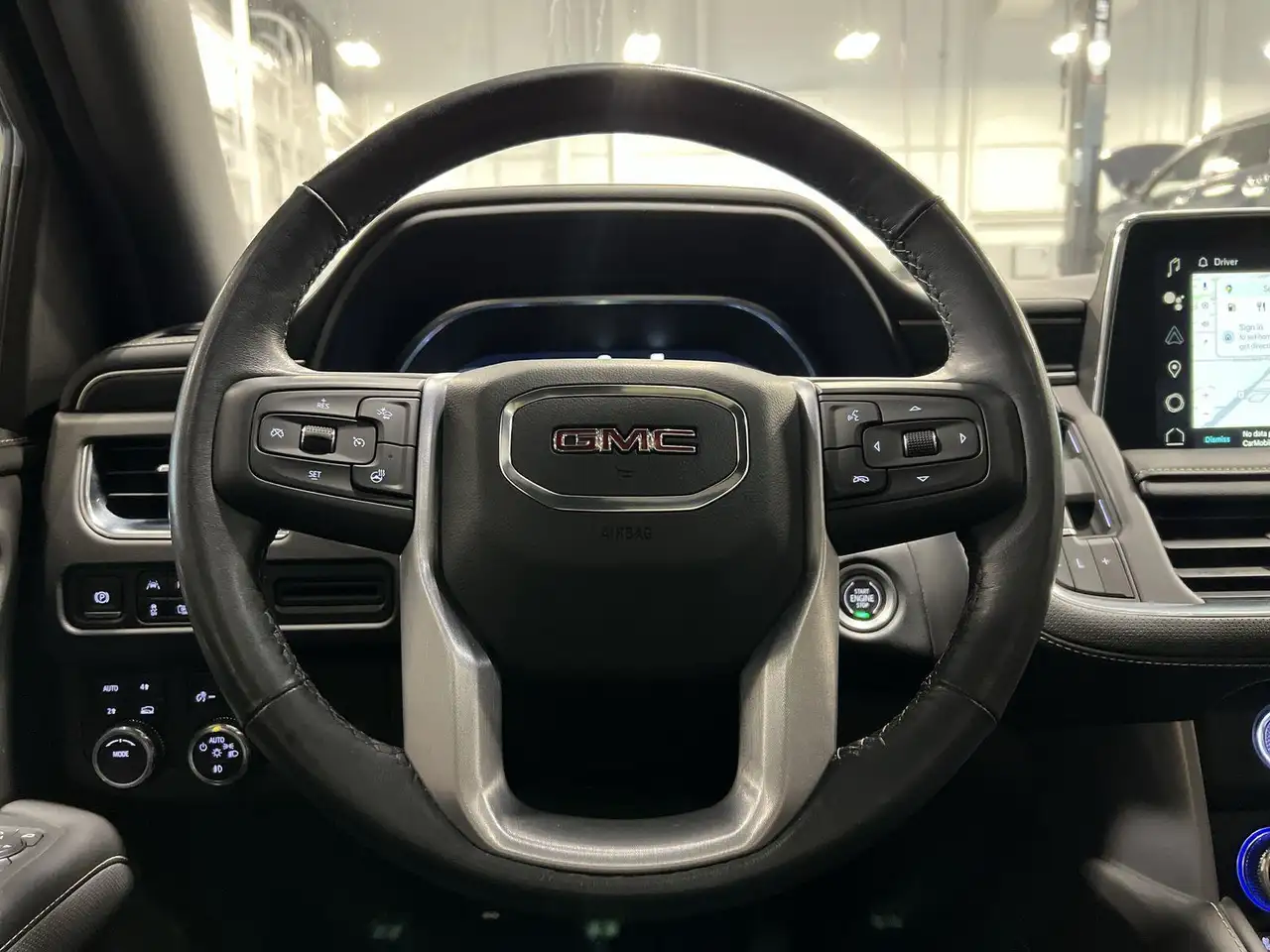 GMC Yukon снимка GMC Yukon