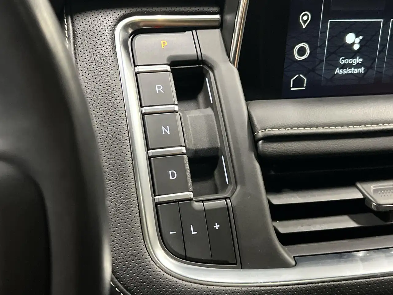 GMC Yukon снимка GMC Yukon