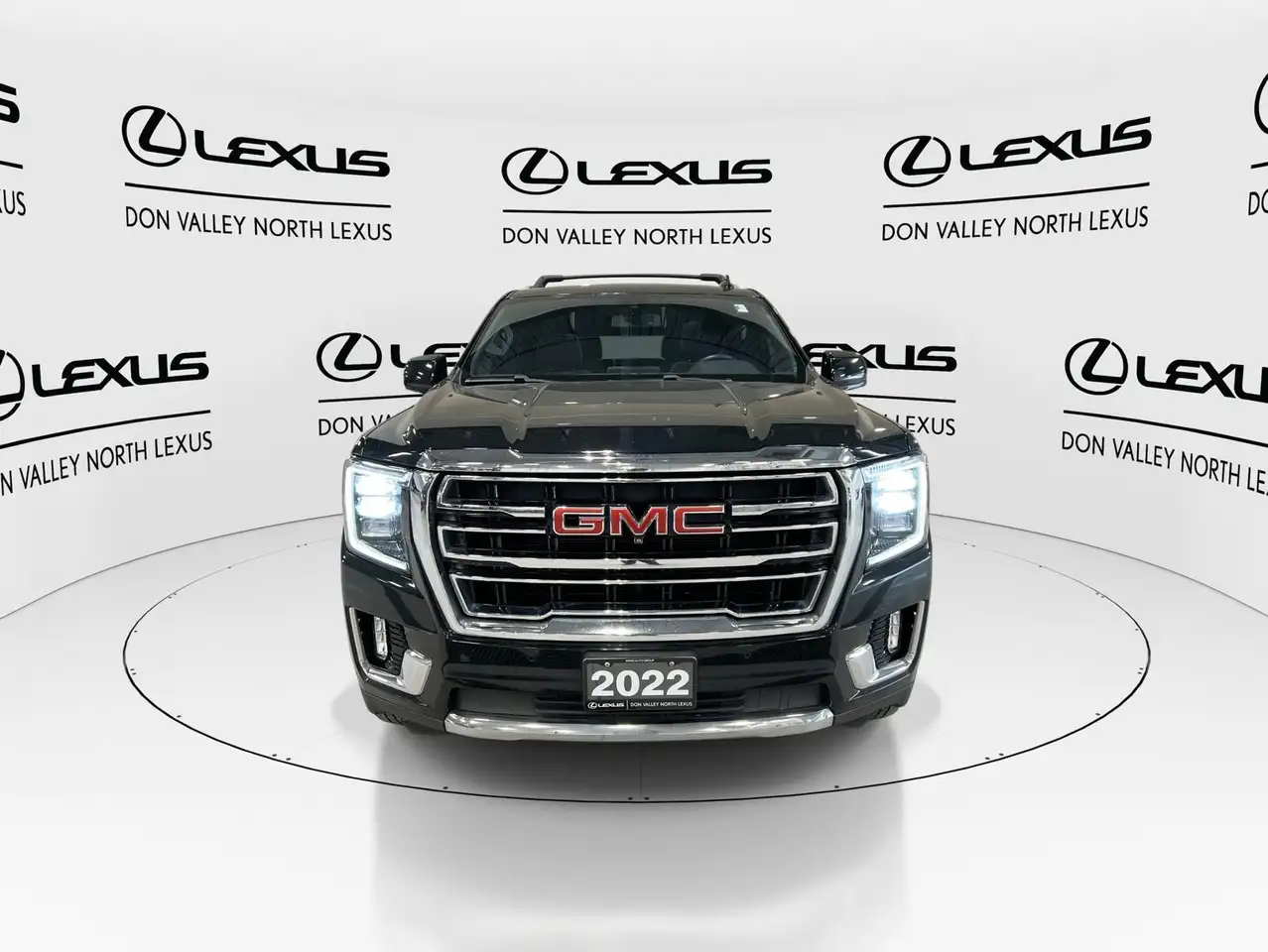 GMC Yukon снимка GMC Yukon