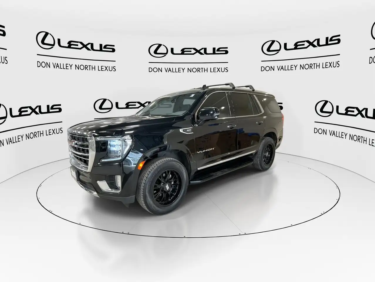 GMC Yukon снимка GMC Yukon