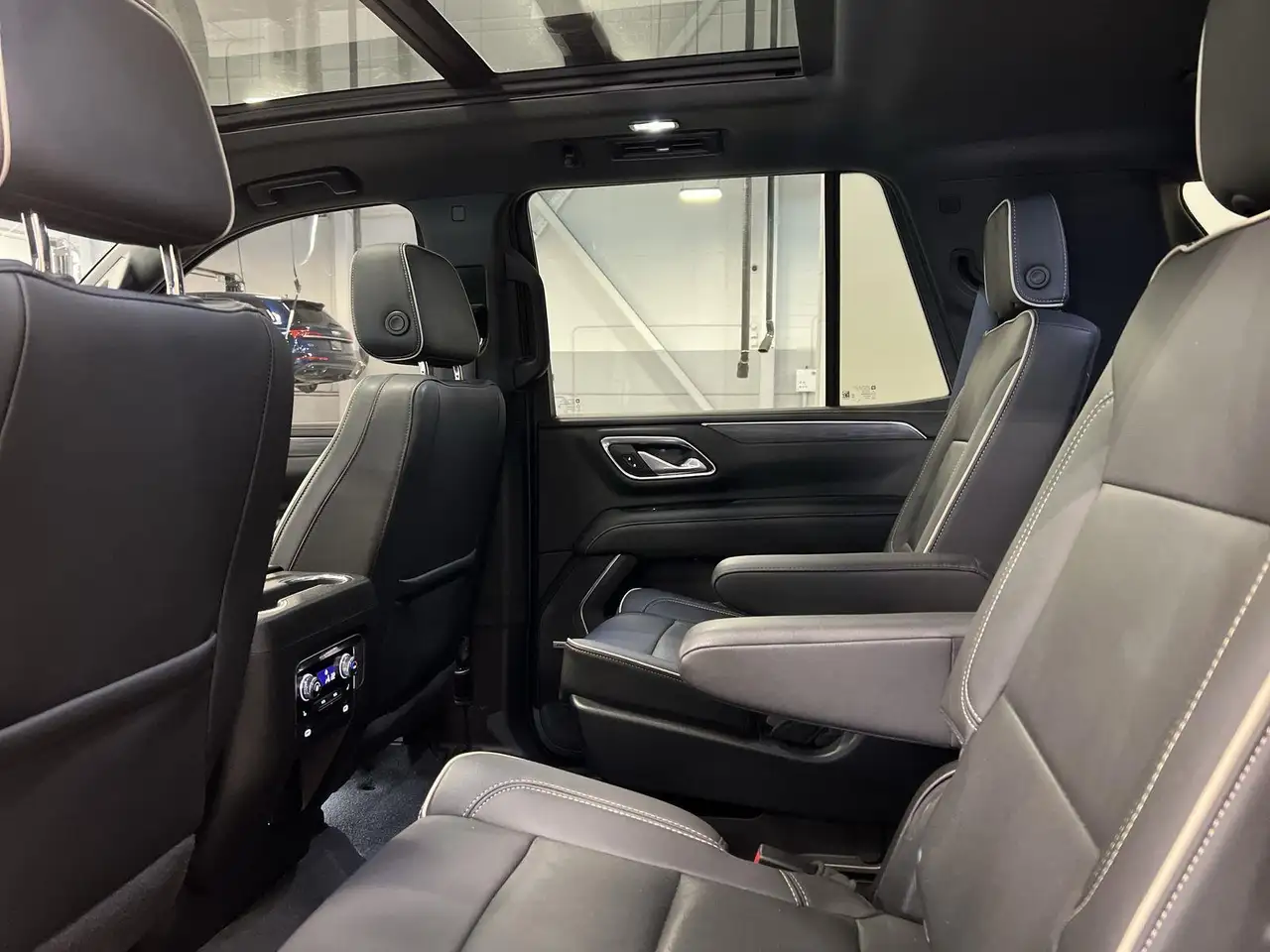 GMC Yukon снимка GMC Yukon