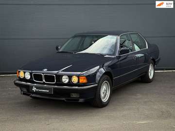7-serie BMW 750i E32, V12, Stoelverwarming, Cruise