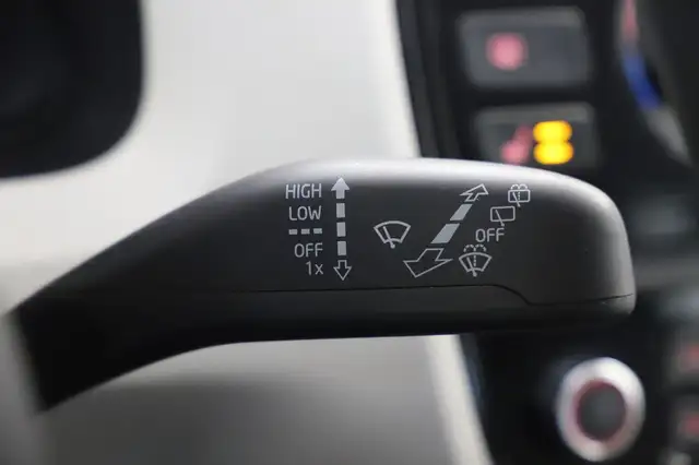 Volkswagen up! view 20