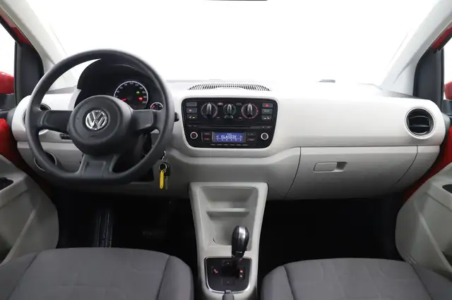 Volkswagen Up! view 14