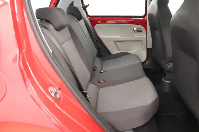 Volkswagen Up! view 12