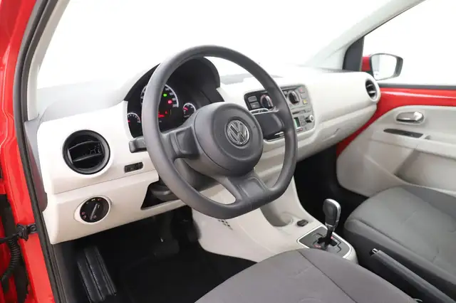 Volkswagen Up! view 13