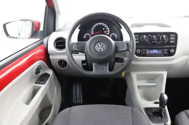 Volkswagen up! view 17