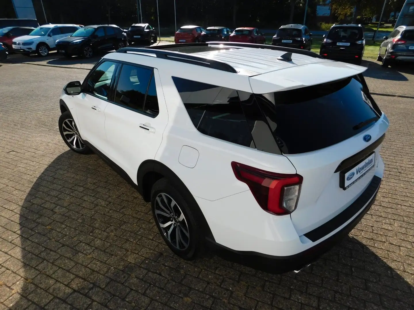 Ford Explorer EXPLORER ST-LINE 3.0 V6 Plug-in-Hybrid 4x4+AHKab Weiß - 2