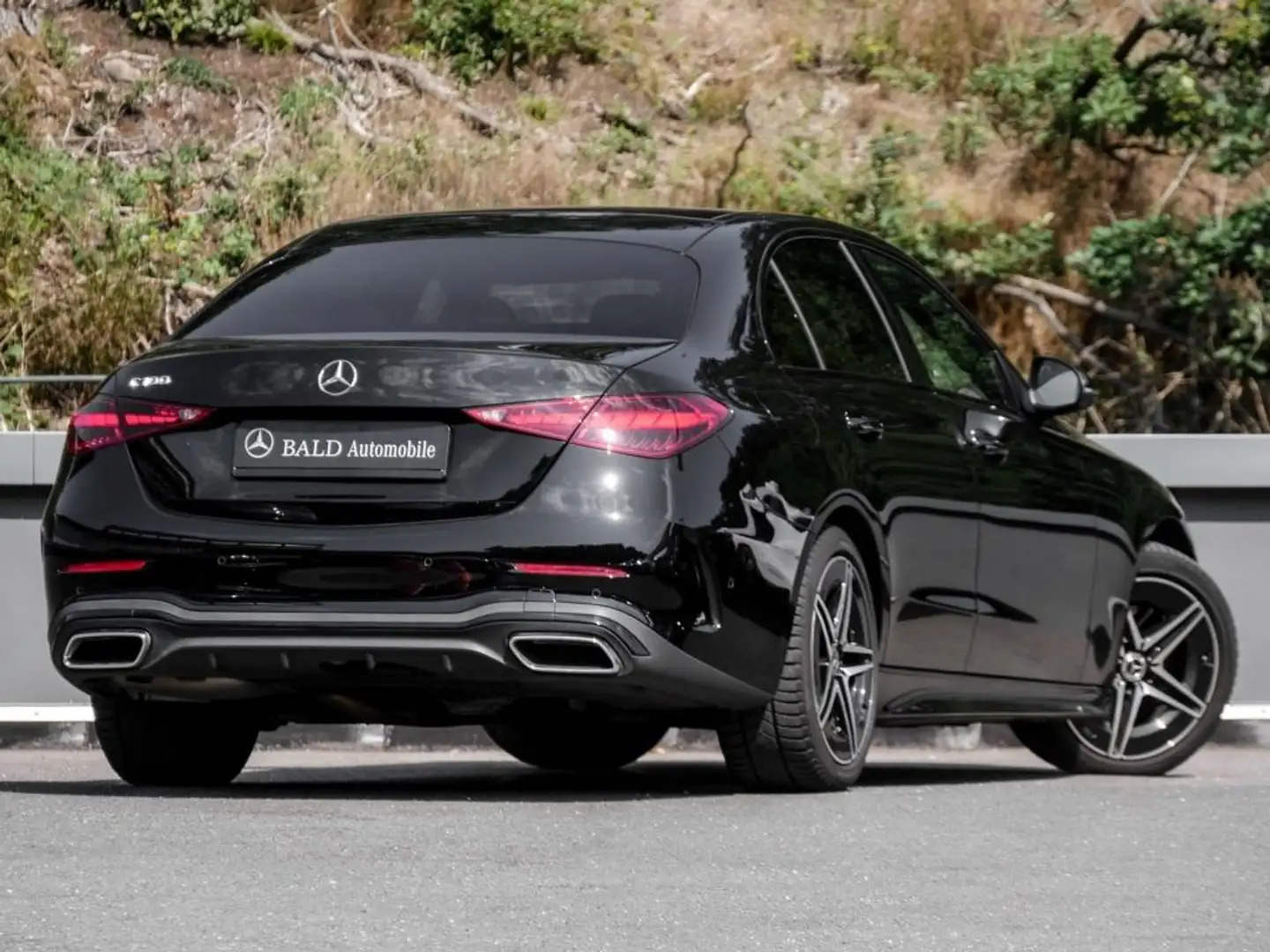 Mercedes-Benz C 180 AMG-sport/Pano/AHK/Night/360/Ambi/LED Noir - 2