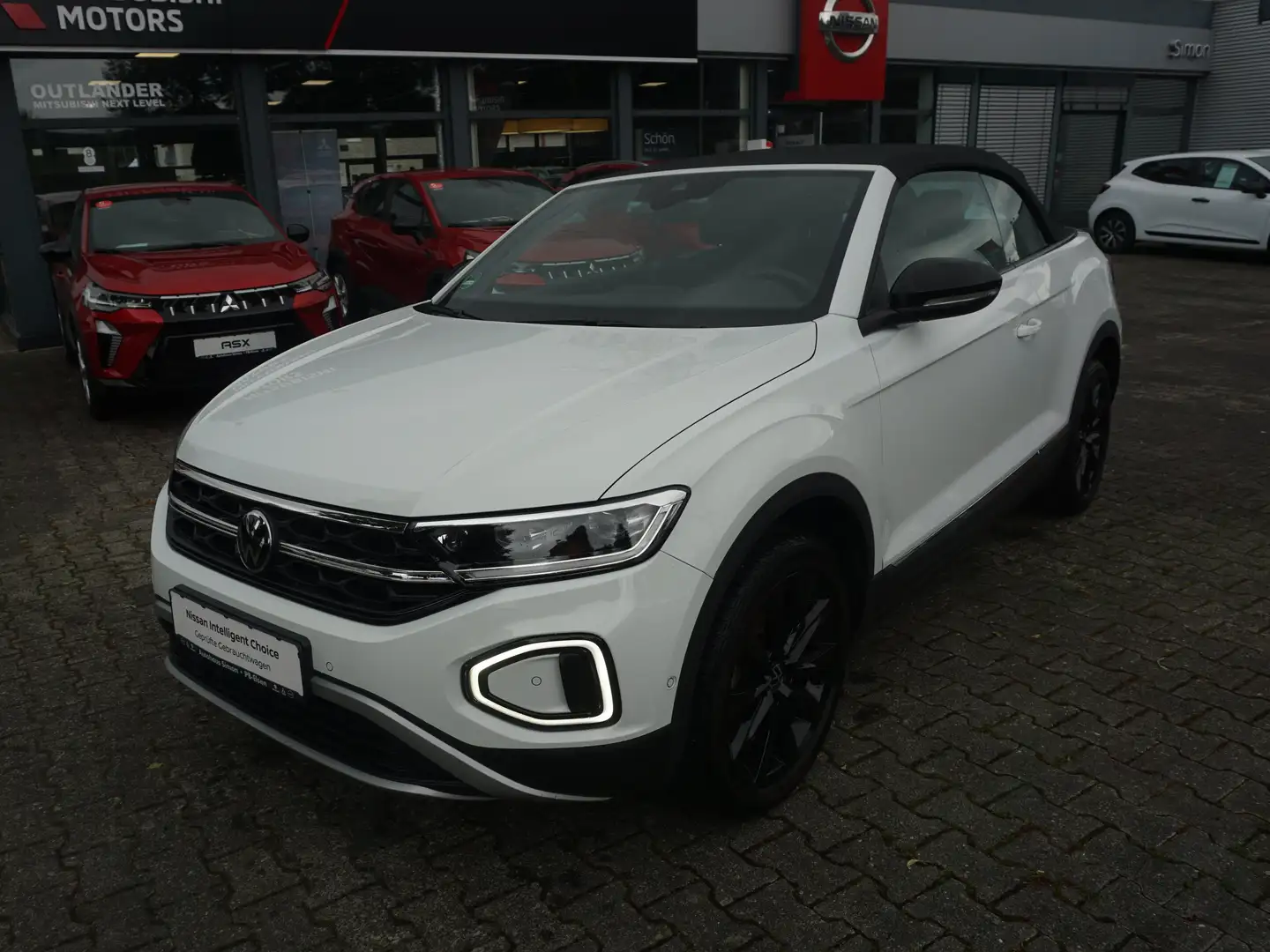 Volkswagen T-Roc Cabriolet 1.0 TSI OPF Style*18"*SHZ*LKH*WINTER* Weiß - 1