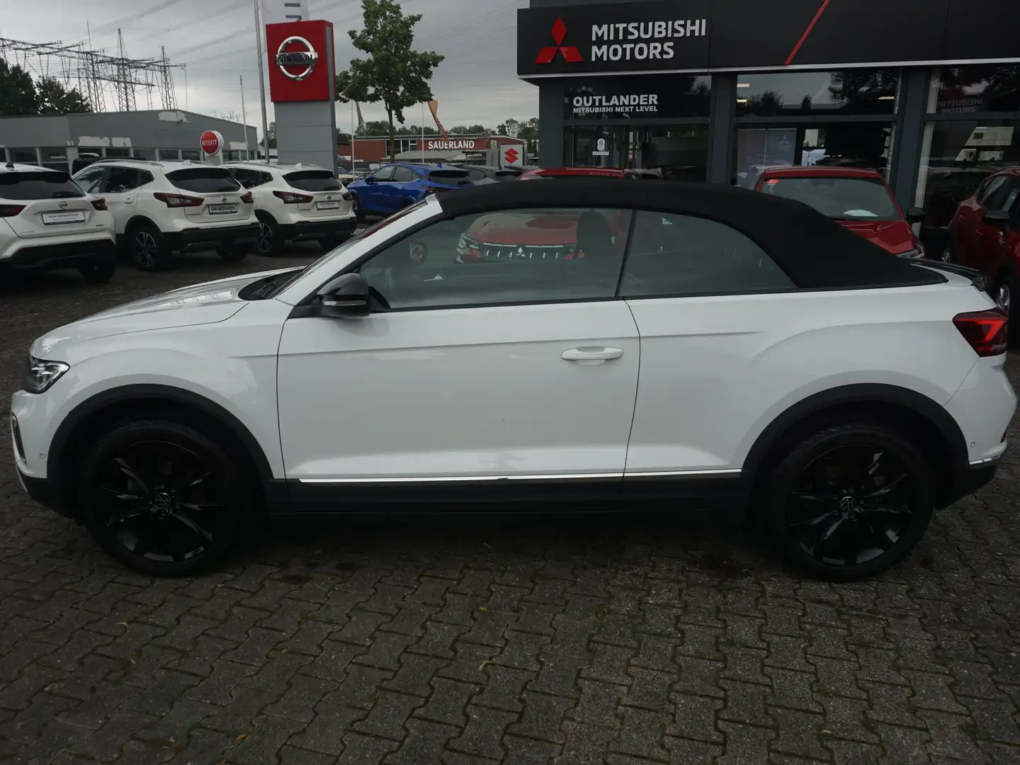 Volkswagen T-Roc Cabriolet 1.0 TSI OPF Style*18"*SHZ*LKH*WINTER* Weiß - 2