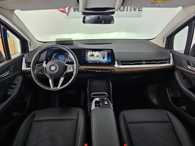 BMW 2 Series view 9