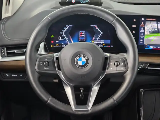 BMW 2 Series view 11
