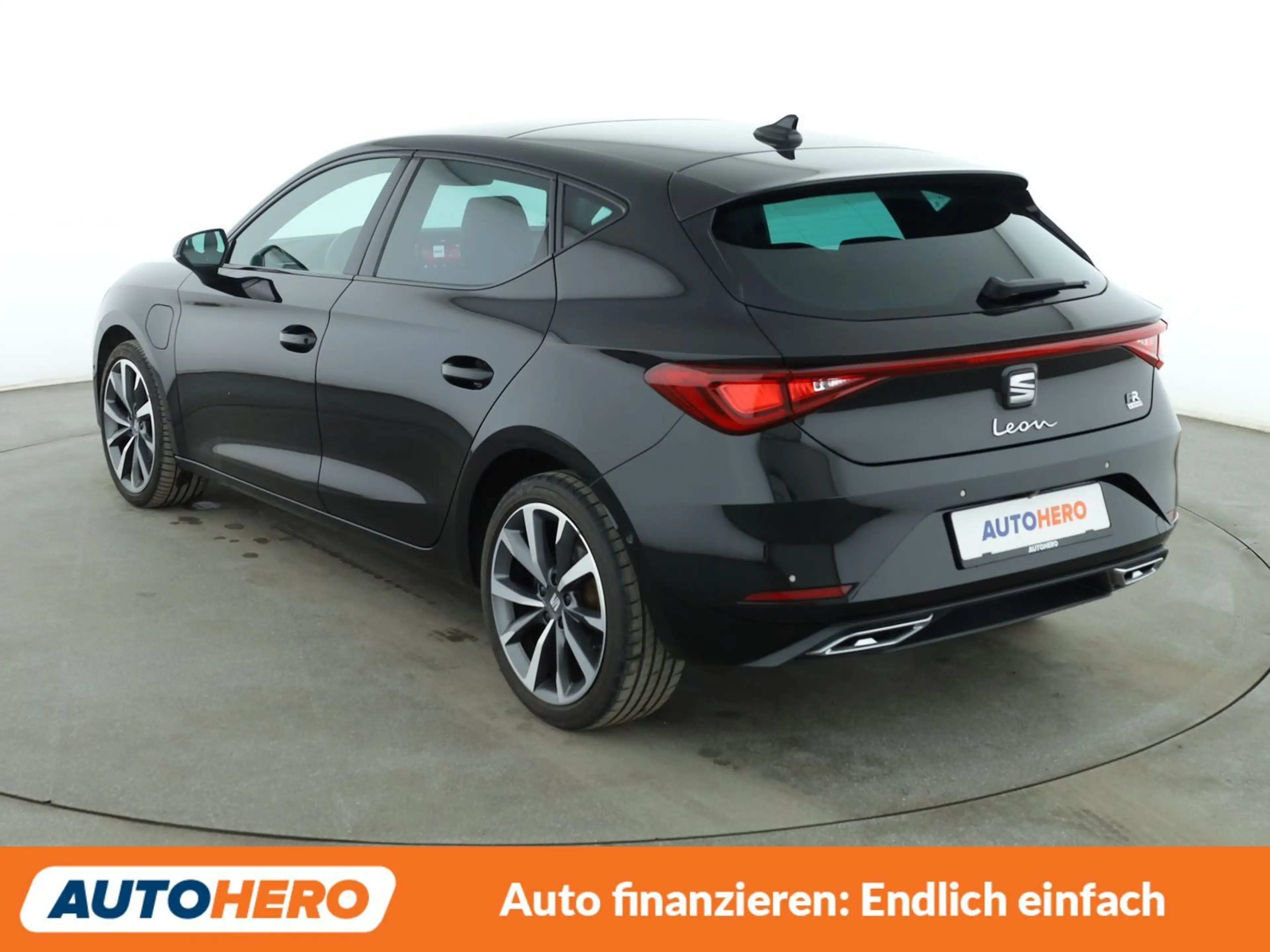 SEAT Leon e-Hybrid 1.4 TSI e-HYBRID FR — photo 4