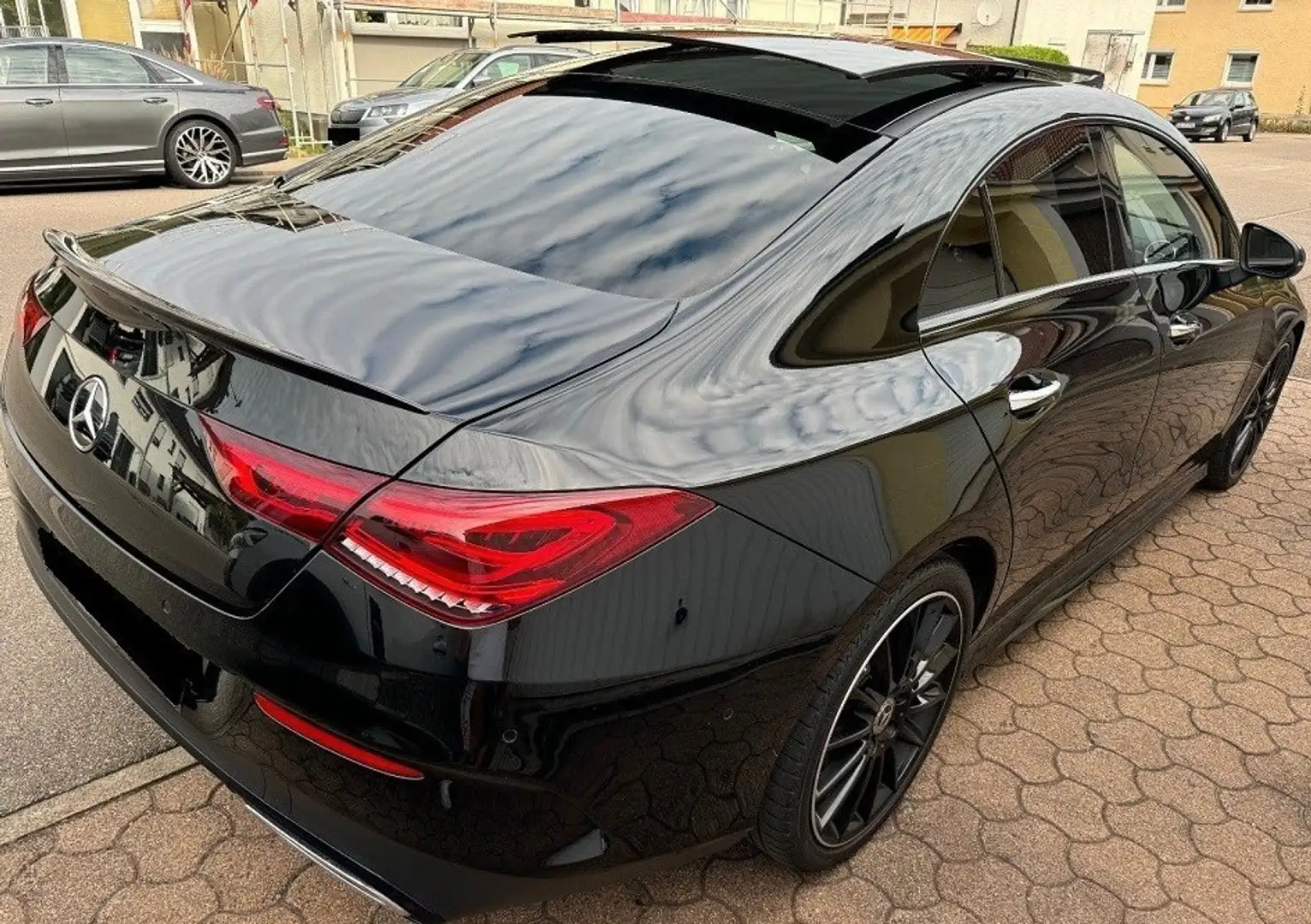 Mercedes-Benz CLA 220 CDI 7G-DCT d Premium AMG 4matic Aut - 1