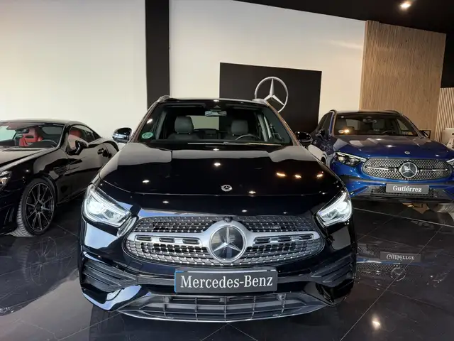 Mercedes-Benz GLA 220 220d 4Matic 8G-DCT