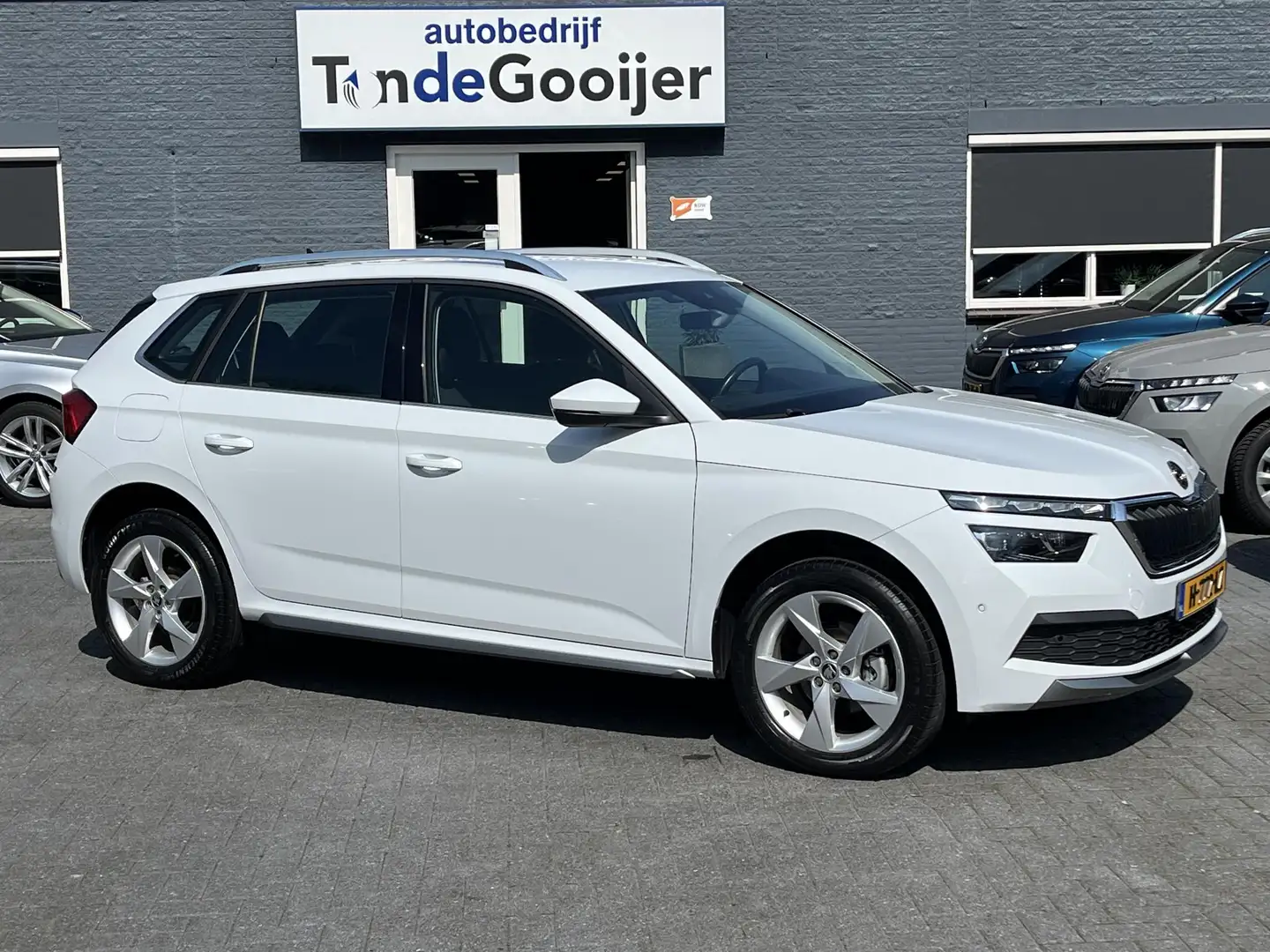 Skoda Kamiq 1.0 TSi 115 pk Business Edition | NAV. | CAMERA | Wit - 1
