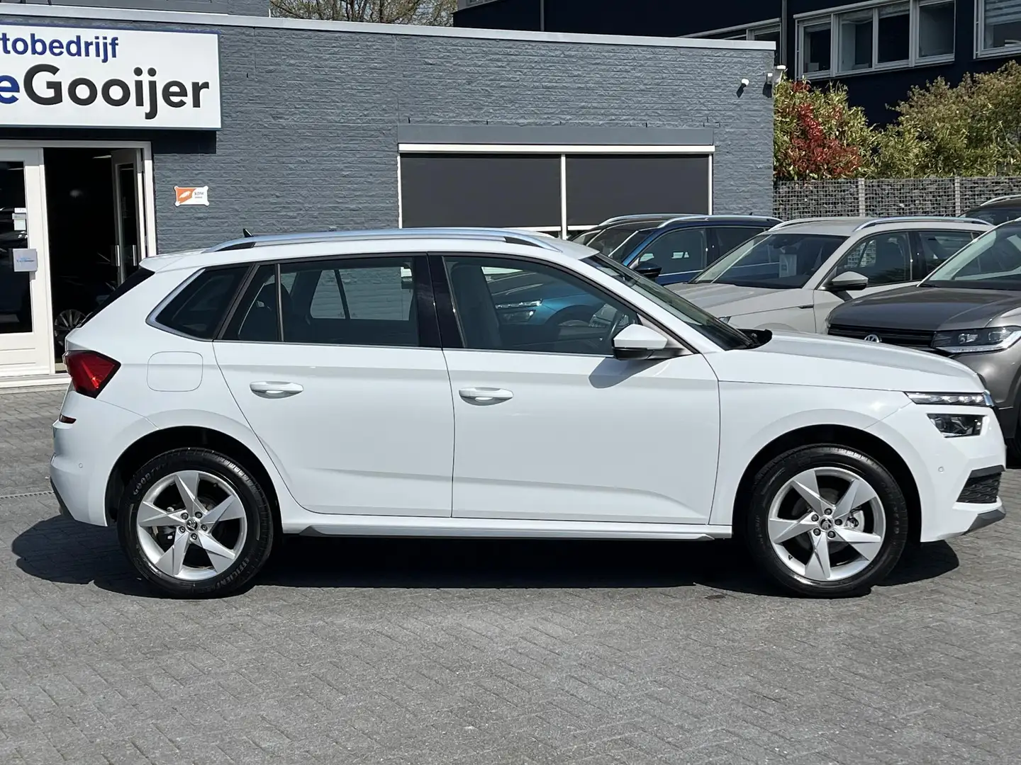 Skoda Kamiq 1.0 TSi 115 pk Business Edition | NAV. | CAMERA | Wit - 2
