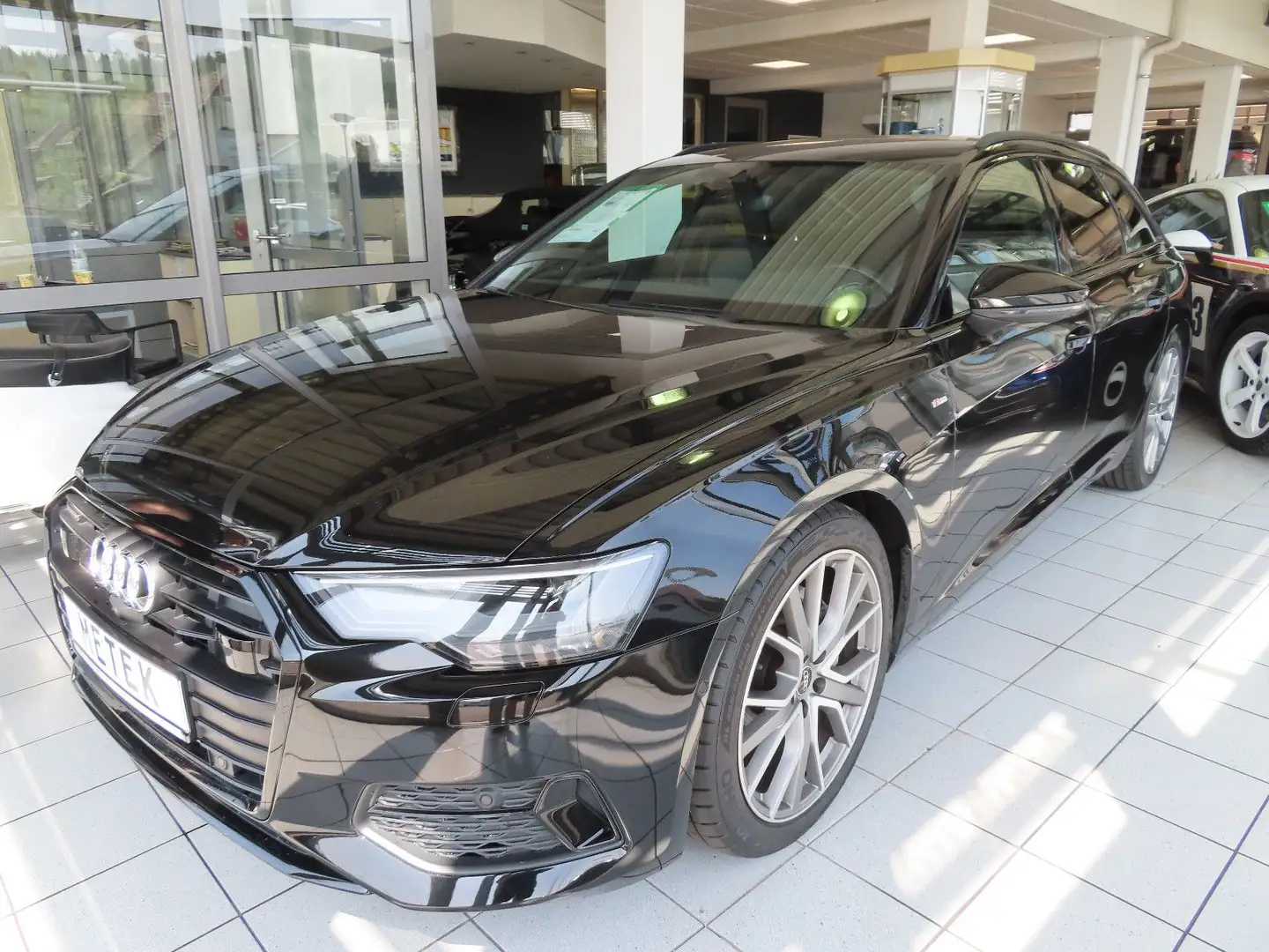 Audi A6 Avant 40 TDI quattro sport S-Line AHK Noir - 1
