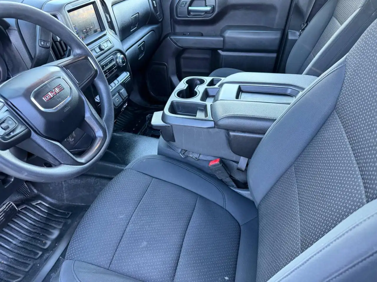 GMC Sierra 1500 снимка GMC Sierra 1500