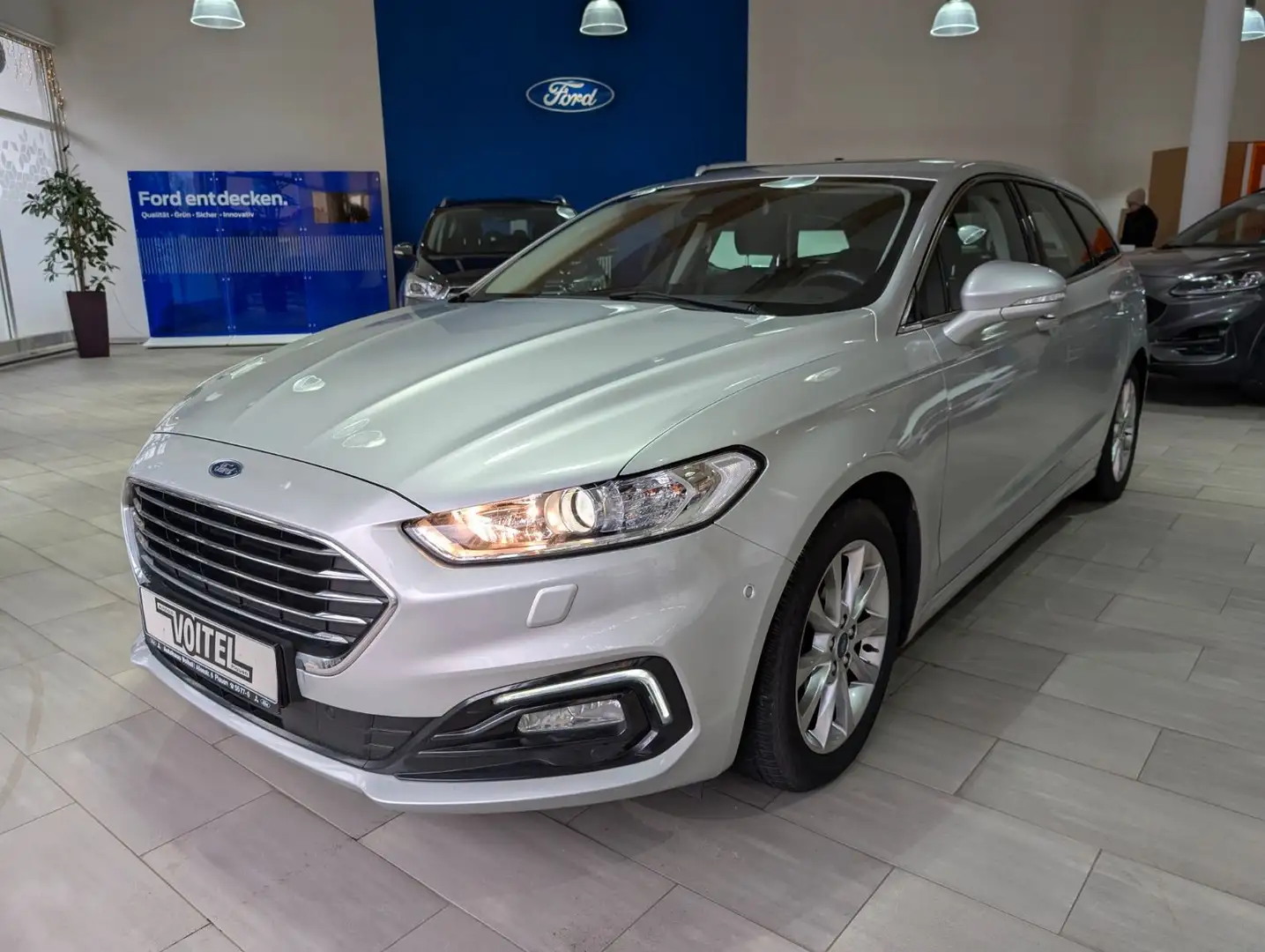 Ford Mondeo Turnier Titanium Automatik Panoramadach Silber - 1