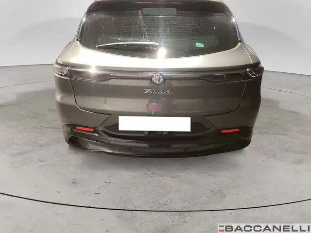 Alfa Romeo Tonale view 3