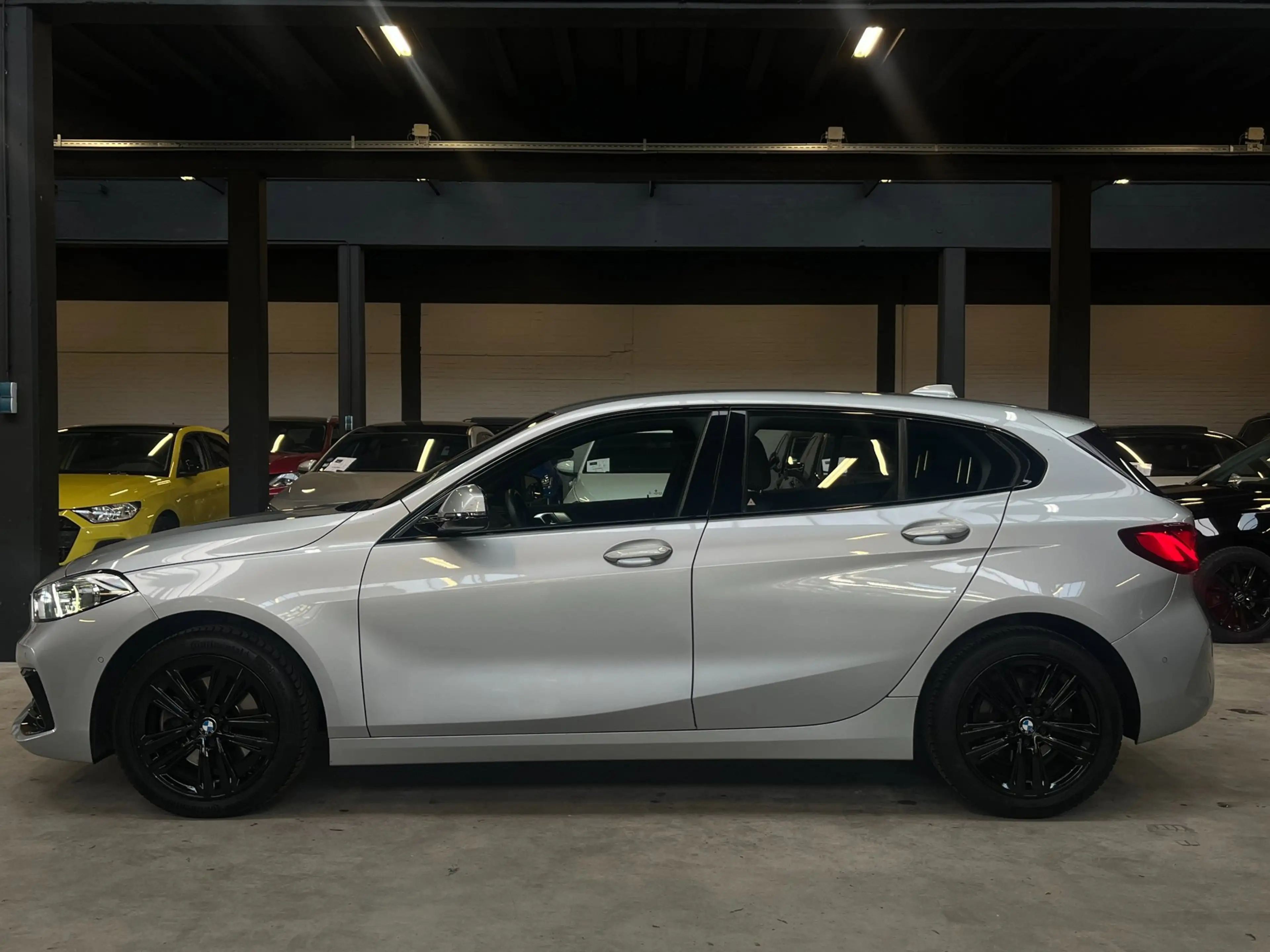 BMW 118 1-serie 118i High Executive M pakket *Ambiance/PDC — photo 2