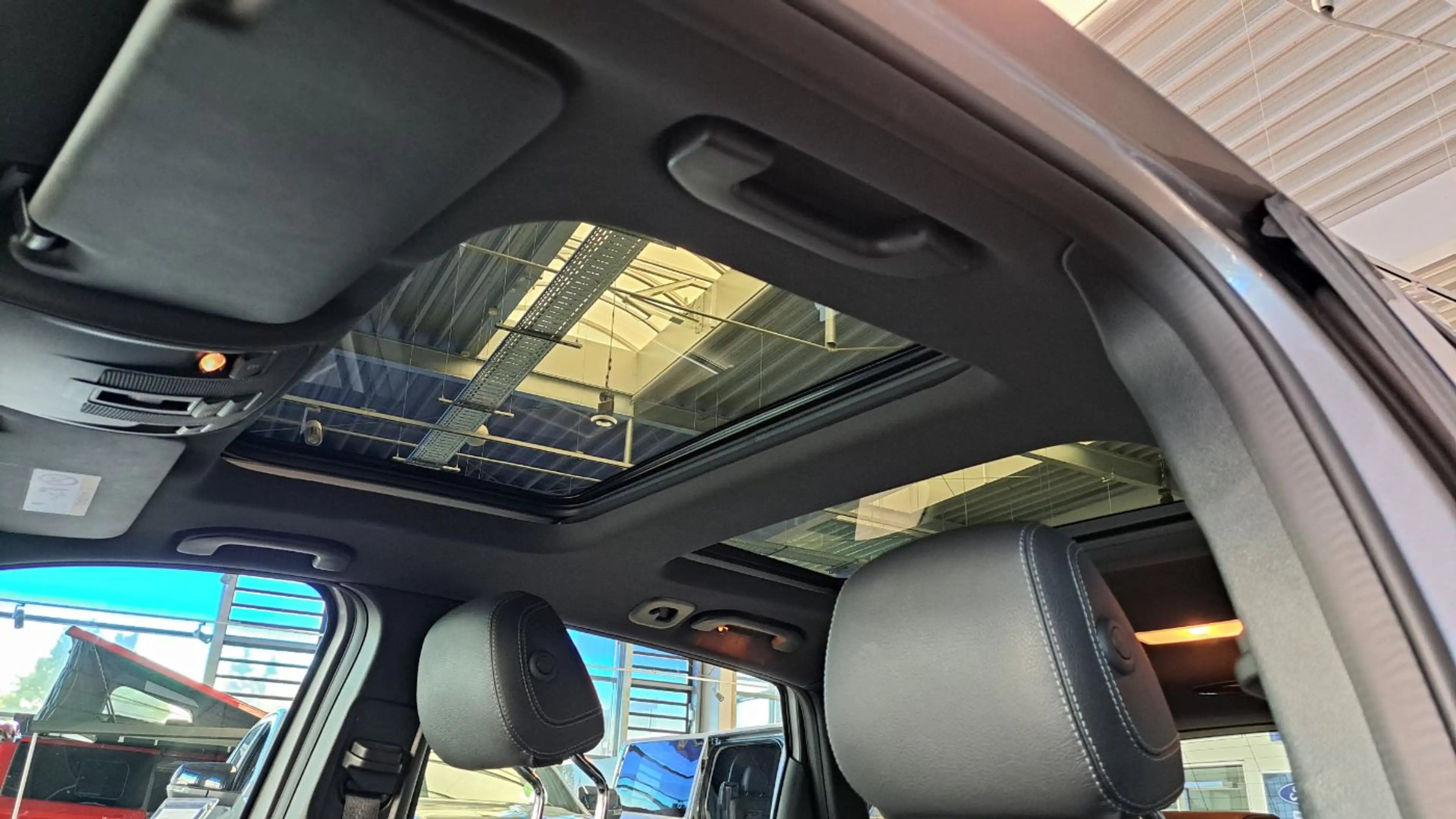 Mercedes-Benz B 220 4Matic Urban AWD LED Navi Pano SHZ Kam. — photo 26