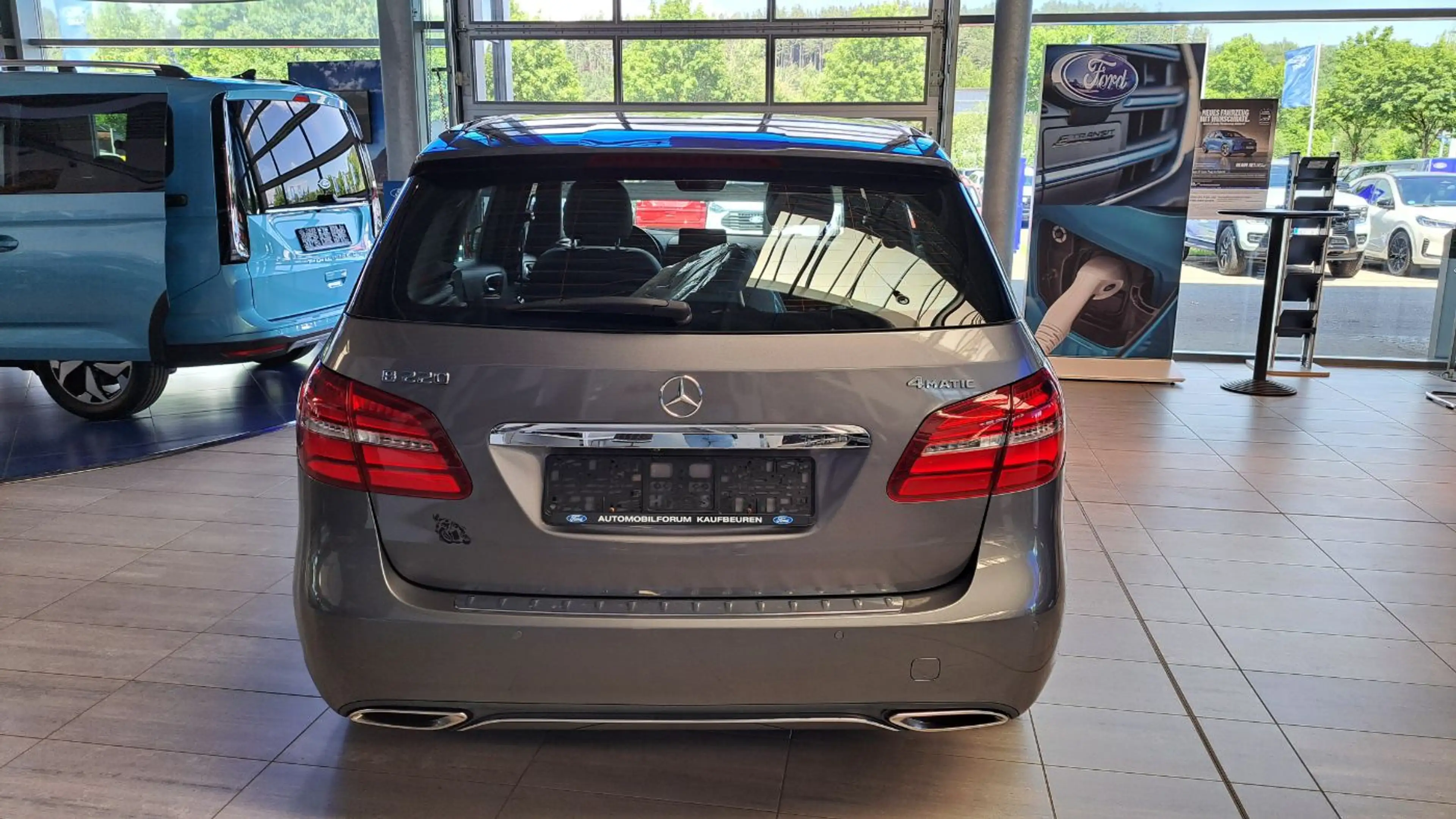 Mercedes-Benz B 220 4Matic Urban AWD LED Navi Pano SHZ Kam. — photo 8