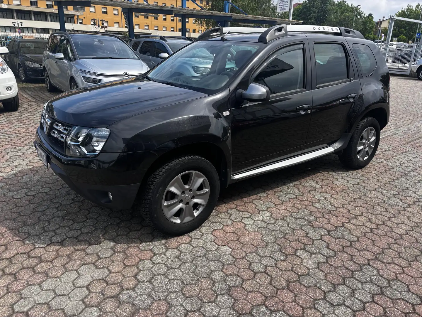 Dacia Duster 1.5 dci Ambiance 4x4 110cv - 1