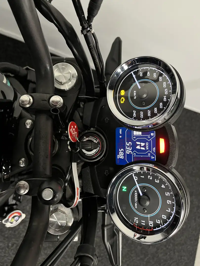 Kawasaki Z 650 RS Azul - 2