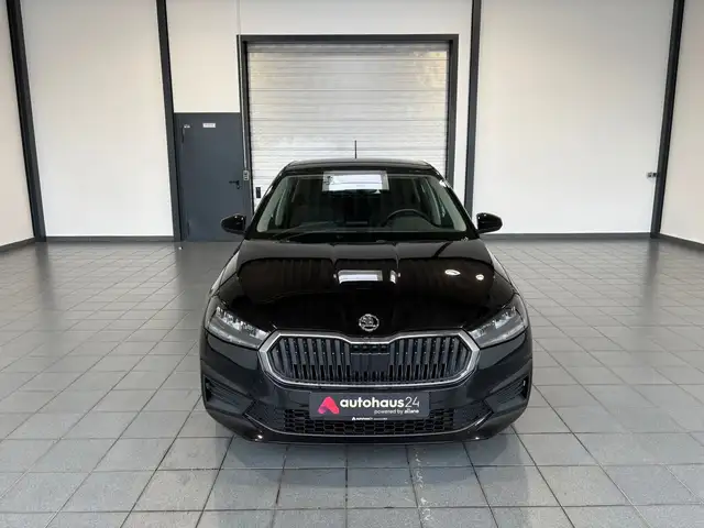 Skoda Fabia view 2