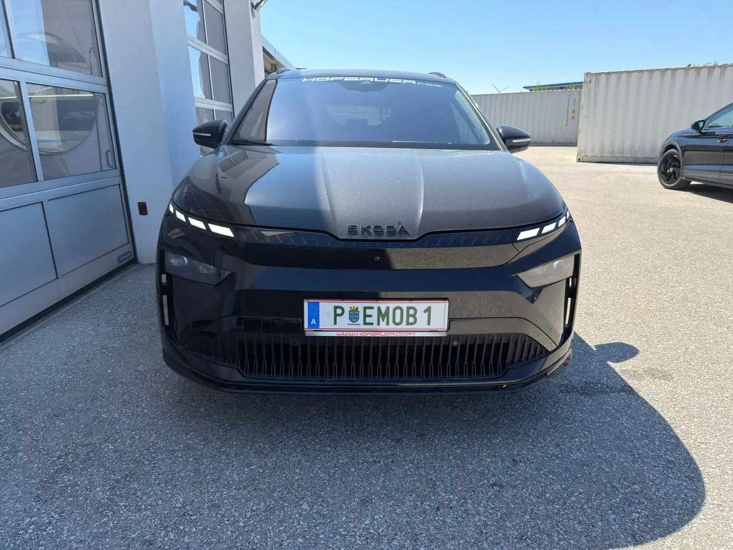 Skoda Enyaq Sportline 85x Schwarz - 2