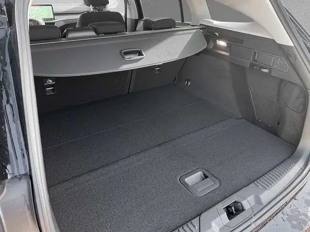 Ford Focus view 11