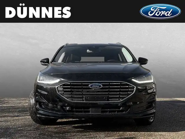 Ford Focus view 8