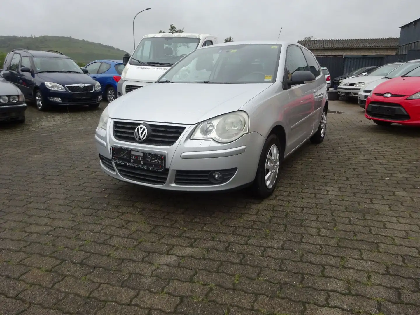 Volkswagen Polo 1.2i Tüv 7/26 klima Tempomat  S.Heizung Silber - 2