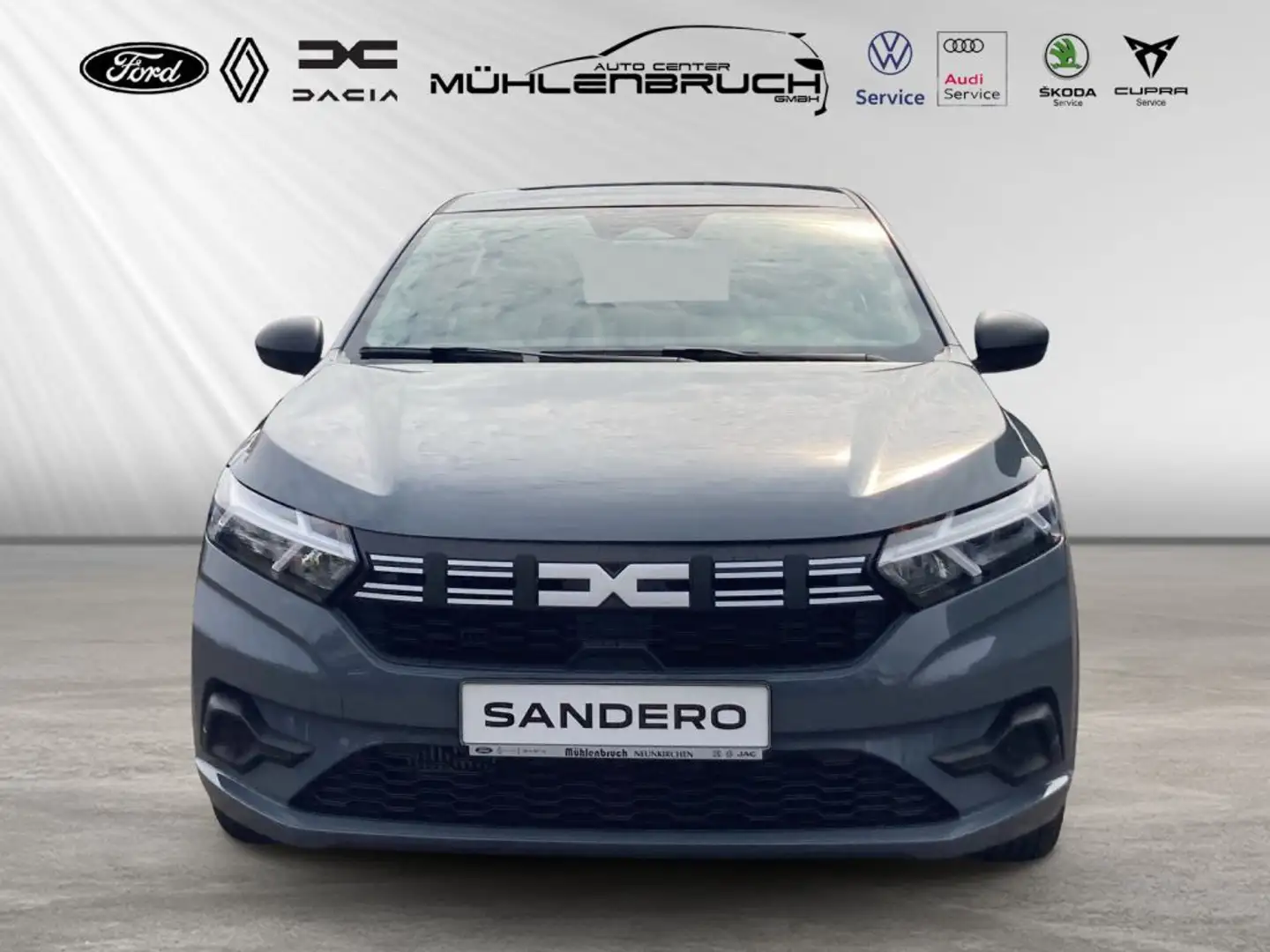 Dacia Sandero TCe 90 Essential (DJF) Grijs - 2